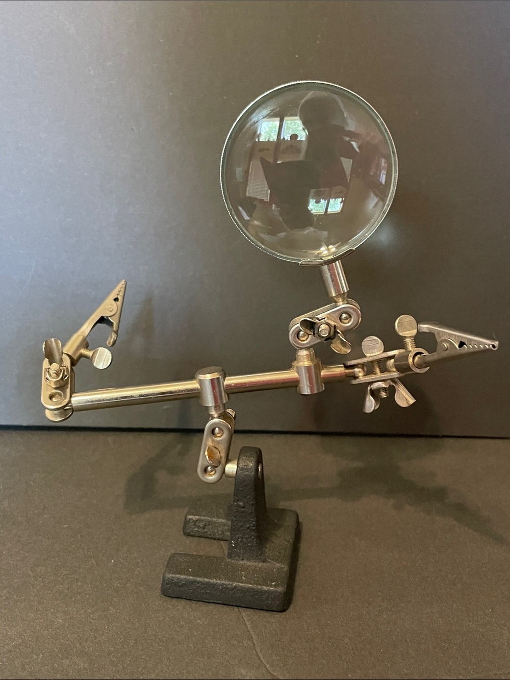 Helping Hands Magnifying Tool with Dual Alligator Clips